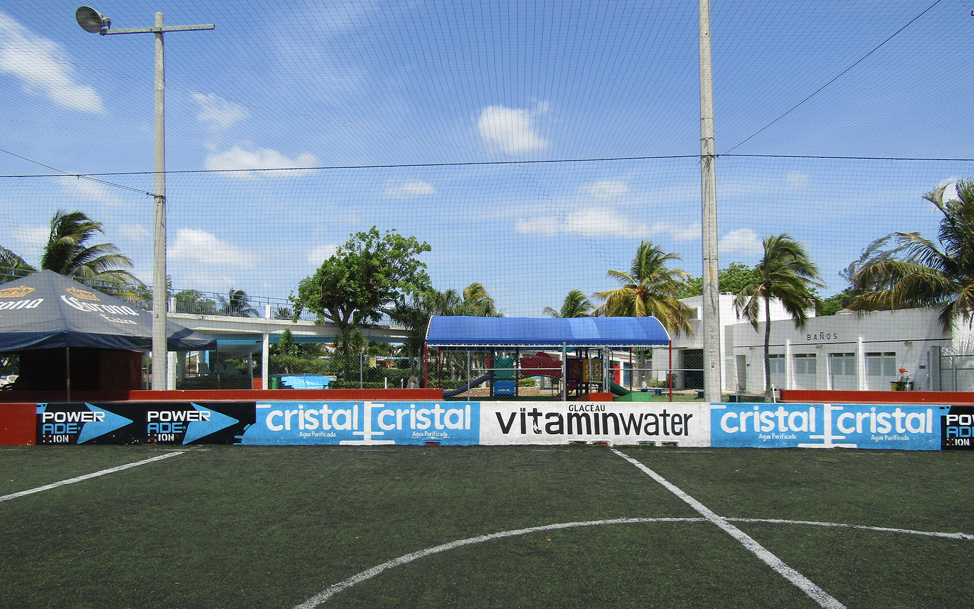 Redes perimetrales para campos de futbol rápido